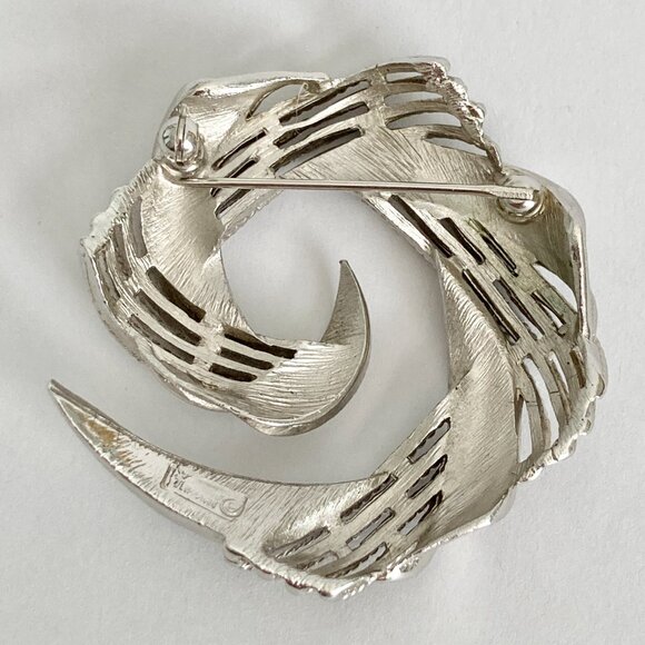 Vintage Crown Trifari Swirl Cable Circle Pin Brooch Silver Tone MCM Textured - Picture 7 of 12